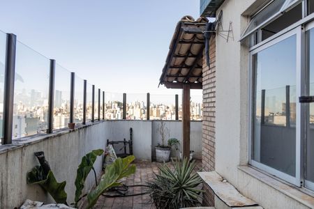 Apartamento à venda com 195m², 4 quartos e 2 vagas Apartamento à venda com 195m², 4 quartos e 2 vagasCobertura