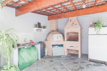 Casa à venda com 130m², 3 quartos e 2 vagasChurrasqueira