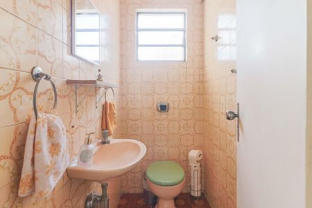 Casa à venda com 130m², 3 quartos e 2 vagasBanheiro 2