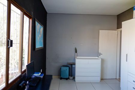 Casa à venda com 290m², 5 quartos e 2 vagas Casa à venda com 290m², 5 quartos e 2 vagasQuarto 4