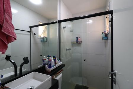 Apartamento à venda com 60m², 2 quartos e 2 vagasBanheiro da Suíte
