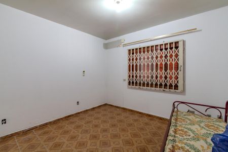 Casa à venda com 250m², 3 quartos e 4 vagas Casa à venda com 250m², 3 quartos e 4 vagasSuíte