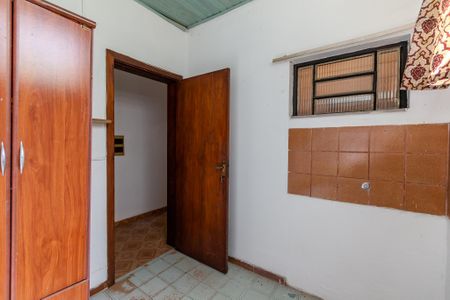 Casa à venda com 250m², 3 quartos e 4 vagas Casa à venda com 250m², 3 quartos e 4 vagasQuarto 2