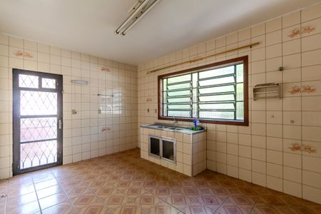Casa à venda com 250m², 3 quartos e 4 vagas Casa à venda com 250m², 3 quartos e 4 vagasCozinha