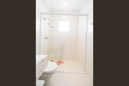 Casa de condomínio para alugar com 672m², 5 quartos e 6 vagas Casa de condomínio para alugar com 672m², 5 quartos e 6 vagasBanheiro da Suíte 2