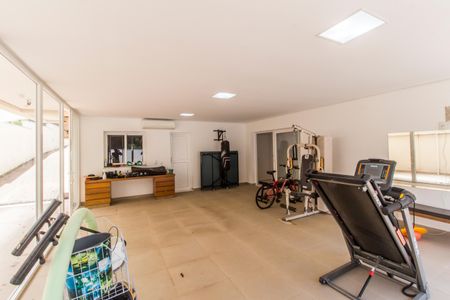 Casa de condomínio para alugar com 672m², 5 quartos e 6 vagas Casa de condomínio para alugar com 672m², 5 quartos e 6 vagasAcademia