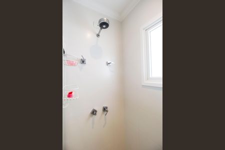 Casa de condomínio para alugar com 672m², 5 quartos e 6 vagas Casa de condomínio para alugar com 672m², 5 quartos e 6 vagasBanheiro da Suíte 2