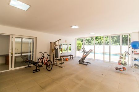 Casa de condomínio para alugar com 672m², 5 quartos e 6 vagas Casa de condomínio para alugar com 672m², 5 quartos e 6 vagasAcademia