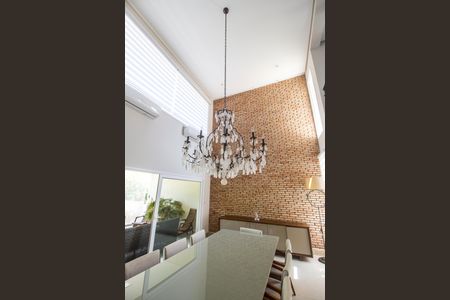 Casa de condomínio para alugar com 672m², 5 quartos e 6 vagas Casa de condomínio para alugar com 672m², 5 quartos e 6 vagasSala de TV