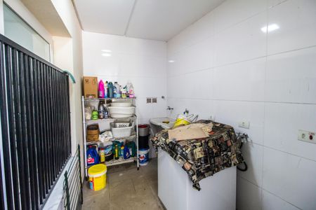 Casa de condomínio para alugar com 672m², 5 quartos e 6 vagas Casa de condomínio para alugar com 672m², 5 quartos e 6 vagasÁrea de Serviço