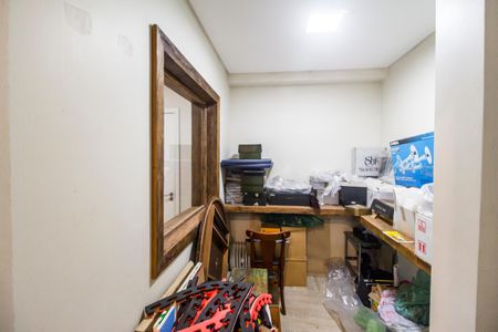 Casa de condomínio para alugar com 672m², 5 quartos e 6 vagas Casa de condomínio para alugar com 672m², 5 quartos e 6 vagasDepósito