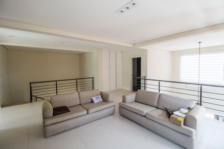 Casa de condomínio para alugar com 672m², 5 quartos e 6 vagas Casa de condomínio para alugar com 672m², 5 quartos e 6 vagasSala