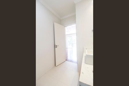 Casa de condomínio para alugar com 672m², 5 quartos e 6 vagas Casa de condomínio para alugar com 672m², 5 quartos e 6 vagasBanheiro da Suíte 3