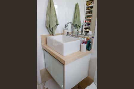 Apartamento à venda com 104m², 3 quartos e 2 vagasBanheiro da Suíte 