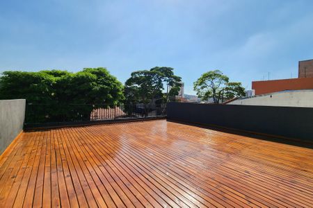 Casa à venda com 247m², 3 quartos e 5 vagas Casa à venda com 247m², 3 quartos e 5 vagasSolário