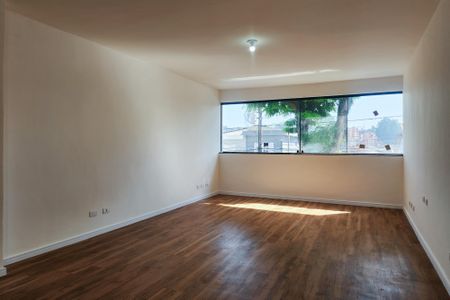 Casa à venda com 247m², 3 quartos e 5 vagas Casa à venda com 247m², 3 quartos e 5 vagasSala