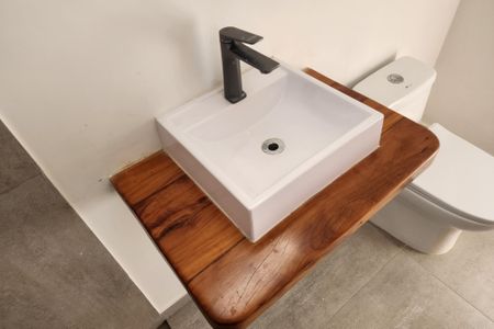 Casa à venda com 247m², 3 quartos e 5 vagas Casa à venda com 247m², 3 quartos e 5 vagasBanheiro da Suíte 3