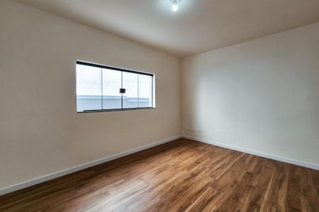 Casa à venda com 247m², 3 quartos e 5 vagas Casa à venda com 247m², 3 quartos e 5 vagasSuíte 3