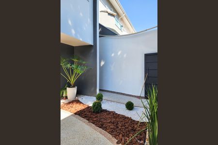 Casa à venda com 247m², 3 quartos e 5 vagas Casa à venda com 247m², 3 quartos e 5 vagasJardim