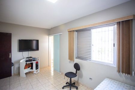 Casa à venda com 223m², 4 quartos e 2 vagasQuarto Suite 2