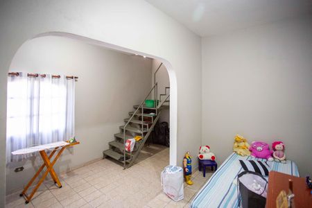 Casa à venda com 223m², 4 quartos e 2 vagasQuarto 3