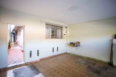 Casa à venda com 223m², 4 quartos e 2 vagasGaragem