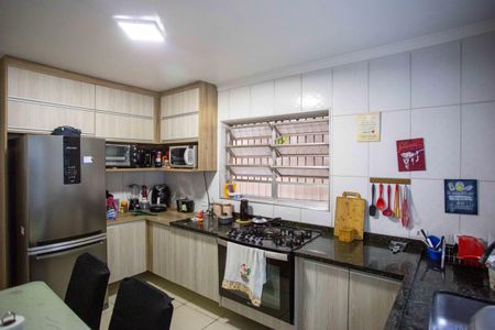 Casa à venda com 223m², 4 quartos e 2 vagasCozinha