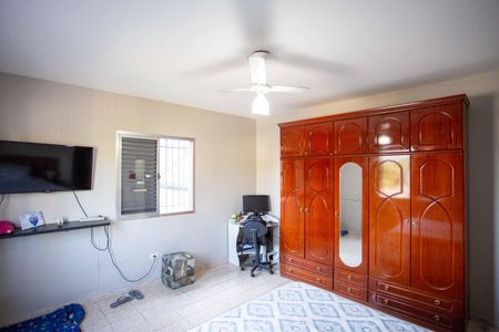 Casa à venda com 223m², 4 quartos e 2 vagasQuarto Suite 1