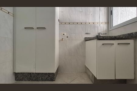 Casa de condomínio à venda com 131m², 3 quartos e 2 vagas Casa de condomínio à venda com 131m², 3 quartos e 2 vagasLavanderia