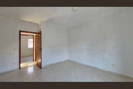 Casa de condomínio à venda com 131m², 3 quartos e 2 vagas Casa de condomínio à venda com 131m², 3 quartos e 2 vagasSuíte