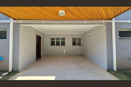 Casa de condomínio à venda com 131m², 3 quartos e 2 vagas Casa de condomínio à venda com 131m², 3 quartos e 2 vagasGaragem