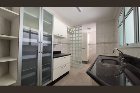 Casa de condomínio à venda com 131m², 3 quartos e 2 vagas Casa de condomínio à venda com 131m², 3 quartos e 2 vagasCozinha