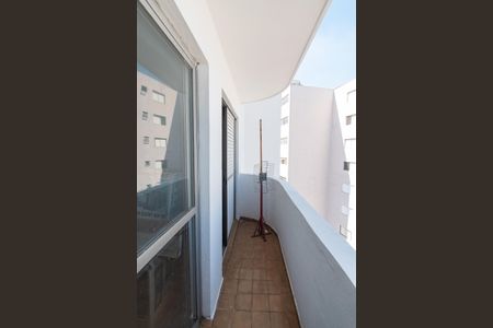 Apartamento à venda com 41m², 1 quarto e 1 vaga Apartamento à venda com 41m², 1 quarto e 1 vagaVaranda