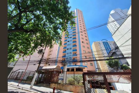 Apartamento à venda com 41m², 1 quarto e 1 vaga Apartamento à venda com 41m², 1 quarto e 1 vagaFachada