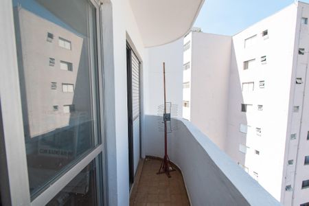 Apartamento à venda com 41m², 1 quarto e 1 vaga Apartamento à venda com 41m², 1 quarto e 1 vagaVaranda