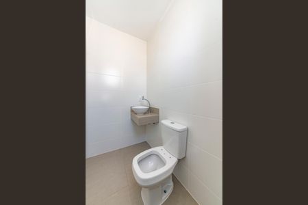 Apartamento à venda com 61m², 2 quartos e 2 vagasBanheiro da Suíte 2