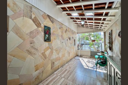 Casa à venda com 222m², 4 quartos e 3 vagas Casa à venda com 222m², 4 quartos e 3 vagasHall de entrada