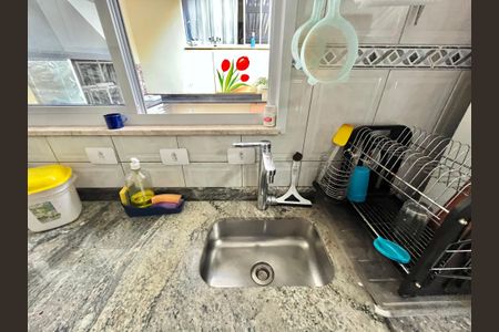 Casa à venda com 222m², 4 quartos e 3 vagas Casa à venda com 222m², 4 quartos e 3 vagasCozinha