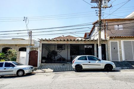 Casa à venda com 199m², 4 quartos e 3 vagasFachada
