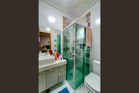 Casa à venda com 110m², 3 quartos e 2 vagasBanheiro da Suíte