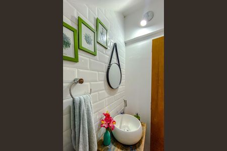 Casa à venda com 110m², 3 quartos e 2 vagasLavabo