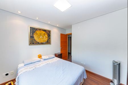 Apartamento à venda com 145m², 4 quartos e 3 vagas Apartamento à venda com 145m², 4 quartos e 3 vagasQuarto 3