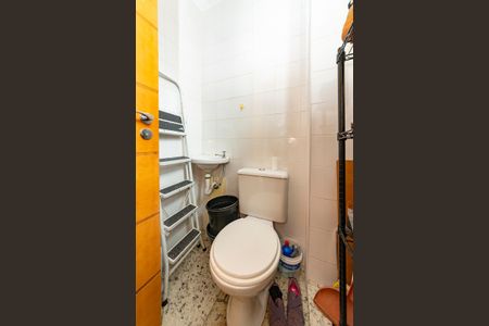 Apartamento à venda com 145m², 4 quartos e 3 vagas Apartamento à venda com 145m², 4 quartos e 3 vagasÁrea de Serviço