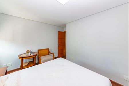 Apartamento à venda com 145m², 4 quartos e 3 vagas Apartamento à venda com 145m², 4 quartos e 3 vagasSuíte