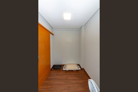 Apartamento à venda com 145m², 4 quartos e 3 vagas Apartamento à venda com 145m², 4 quartos e 3 vagasCloset da suíte