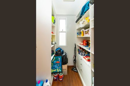 Apartamento à venda com 145m², 4 quartos e 3 vagas Apartamento à venda com 145m², 4 quartos e 3 vagasÁrea de Serviço