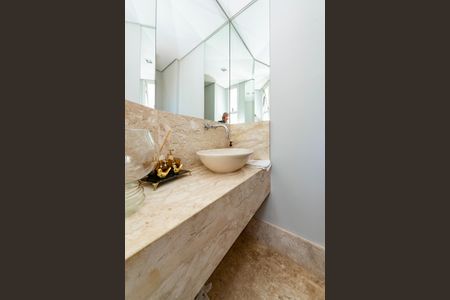 Apartamento à venda com 145m², 4 quartos e 3 vagas Apartamento à venda com 145m², 4 quartos e 3 vagasLavabo