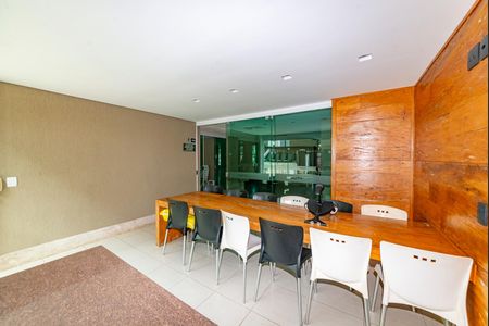 Apartamento à venda com 145m², 4 quartos e 3 vagas Apartamento à venda com 145m², 4 quartos e 3 vagasÁrea comum