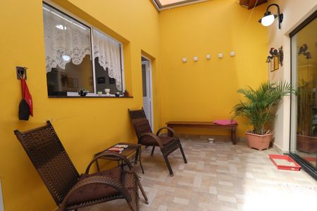 Casa à venda com 120m², 3 quartos e 2 vagasQuintal