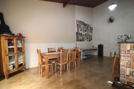 Casa à venda com 120m², 3 quartos e 2 vagasEspaço Gourmet